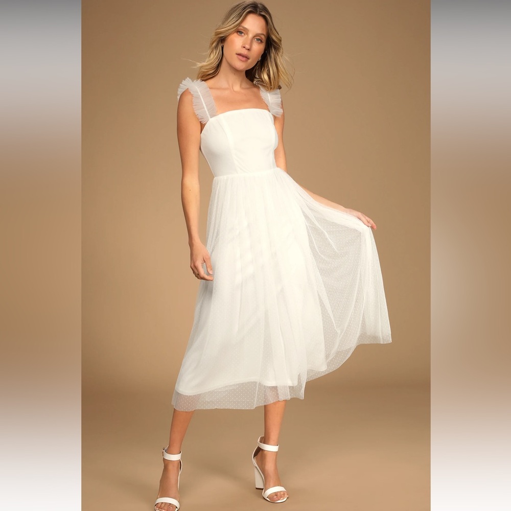 Lulus white dress. Never worn. Bought for a bridal event.